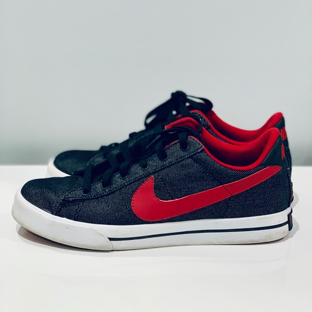 Nike Classic Textile Sneakers (Black/Red)